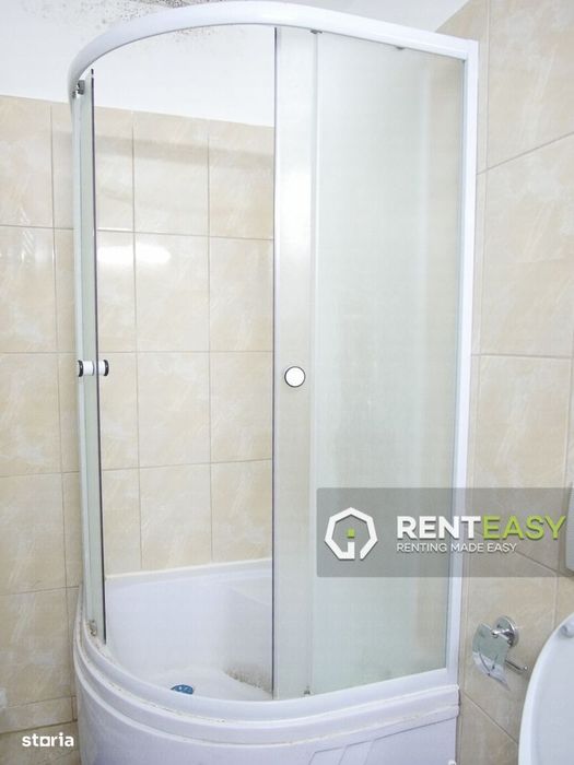 Apartament cu 3 camere situat pe Bulevardul Independentei