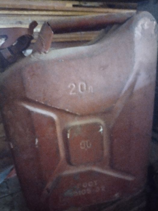 Продам конистры конистры