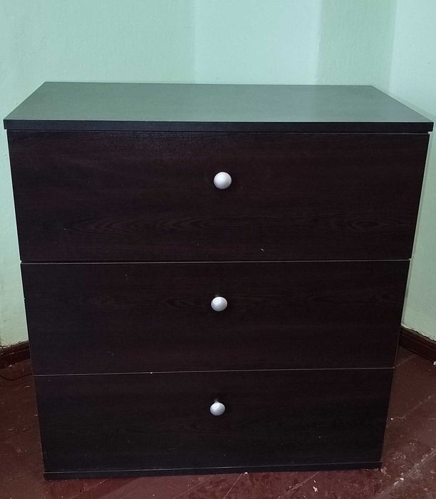 тъмен шкаф- скрин-венге ш/в/д- 70 / 73 / 38.3см.