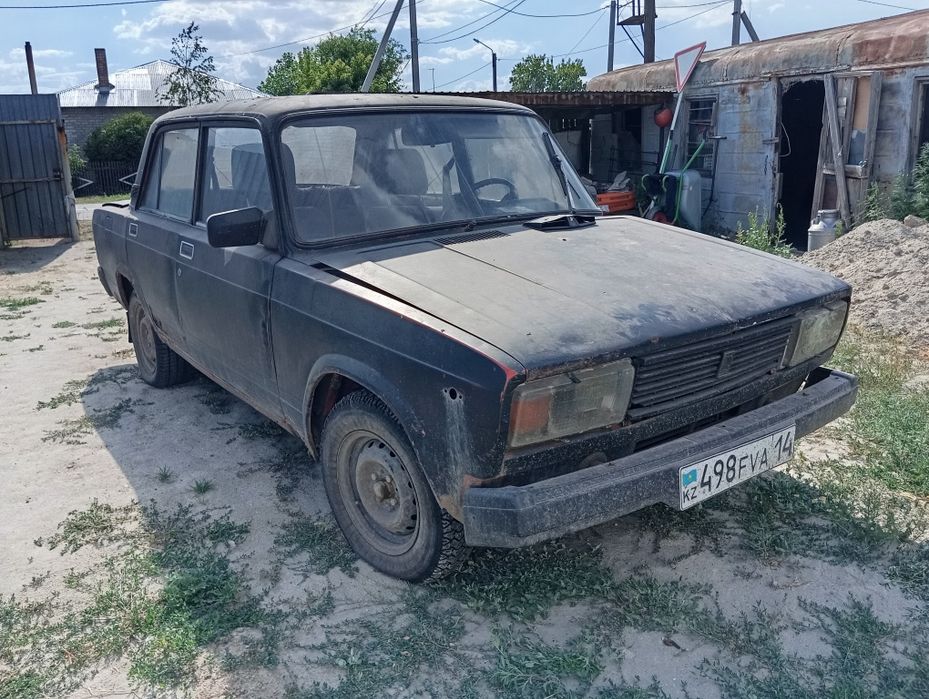 Продам ваз 2105.