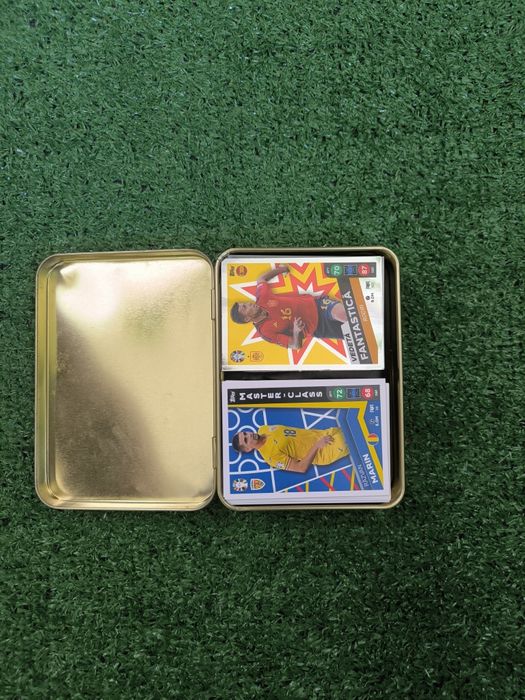 Cutie de cartonase fotbal