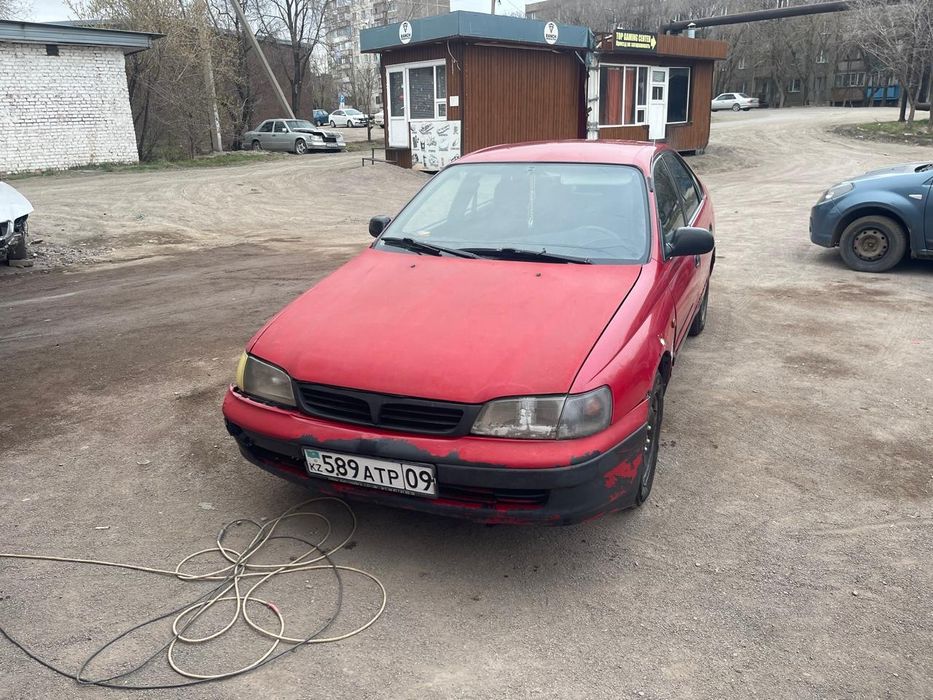 Продам Тоиота Карина Е