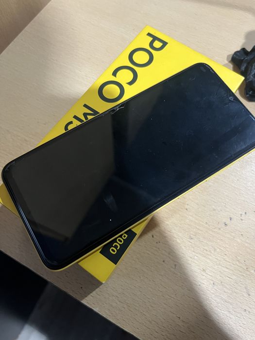 Телефон Poko M5 64