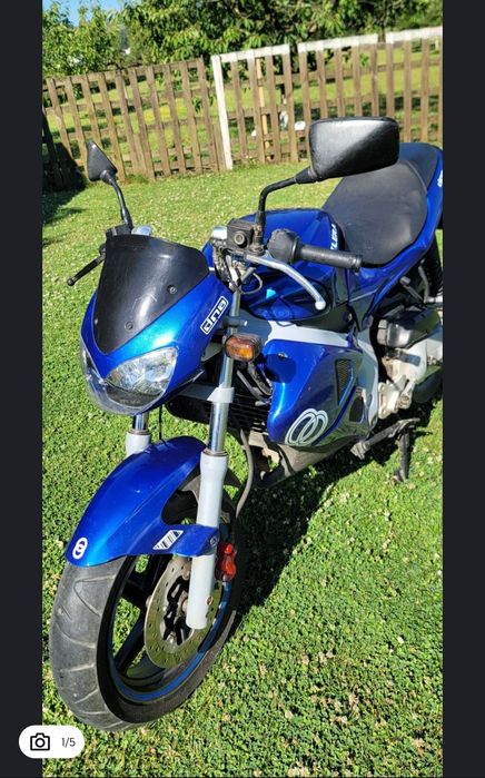 Vand sau schimb, se conduce cu carnet categoria B