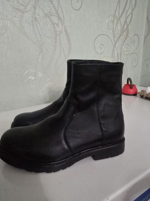 Бушлат (мультикам), китель, полусапожки