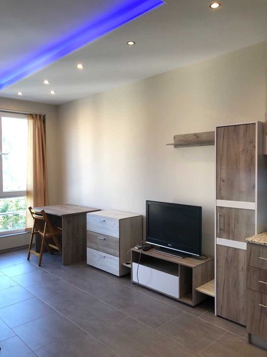 Дава се под наем Едностаен апартамент в София, Студентски град - 43 кв.м за 351.9 € - Снимка #1