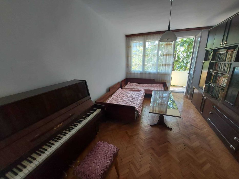 Продава се Тристаен апартамент в Търговище, Вароша - 100 кв.м за 1020 €/кв.м - Снимка #5