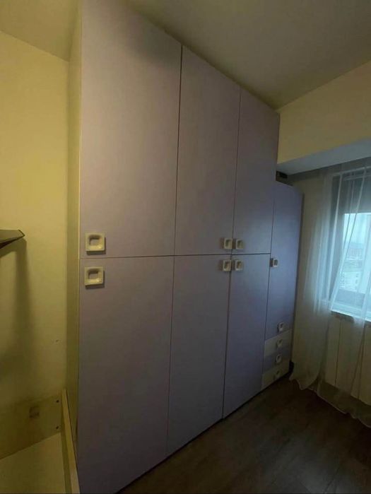 Mobilă camera de vânzare