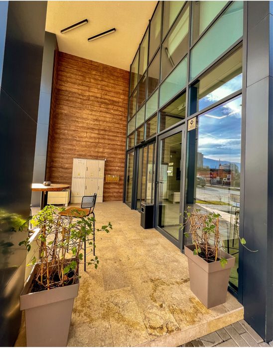 Продава се Офис в София, ПЗ Хладилника - 240 кв.м за 3125 €/кв.м - Снимка #2