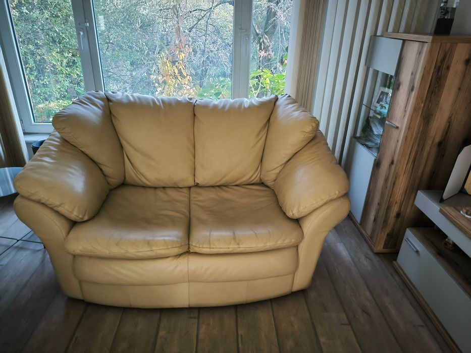 Два дивана. Кожена холова гарнитура