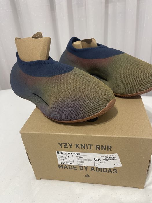 Adidasi Yeezy KNIT