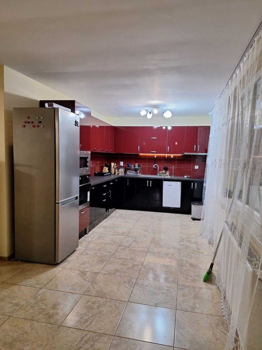 Дава се под наем Къща в Каблешково - 440 кв.м за 408 € - Снимка #4