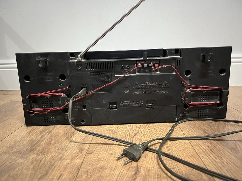 Sony CFS-1000S ретро касетофон / boombox – работещ, много запазен