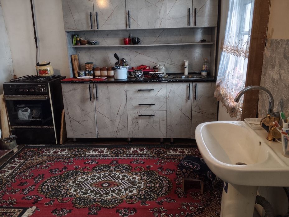 Хожелинин ишинде ЖерЖай сатылады