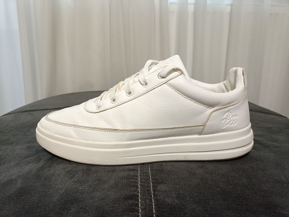 Adidasi tenisi Bee Inspired B33 , marimea 44