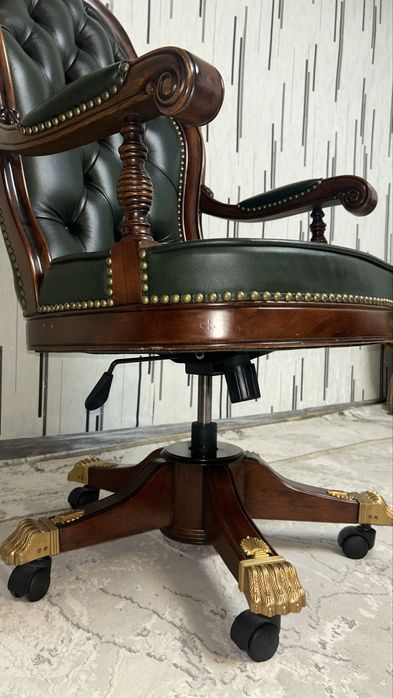 Статусное кресло Честерфилд
