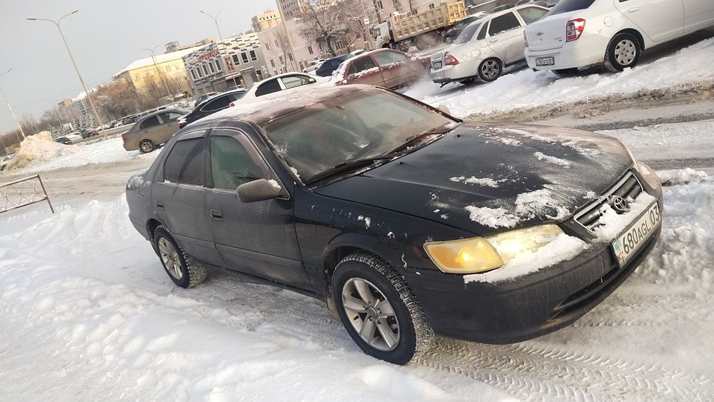 Продам тойота камри 25