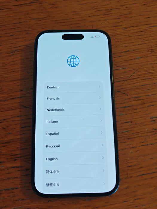 Iphone 15 128gb pentru piese, placa de baza nu se poate folosii