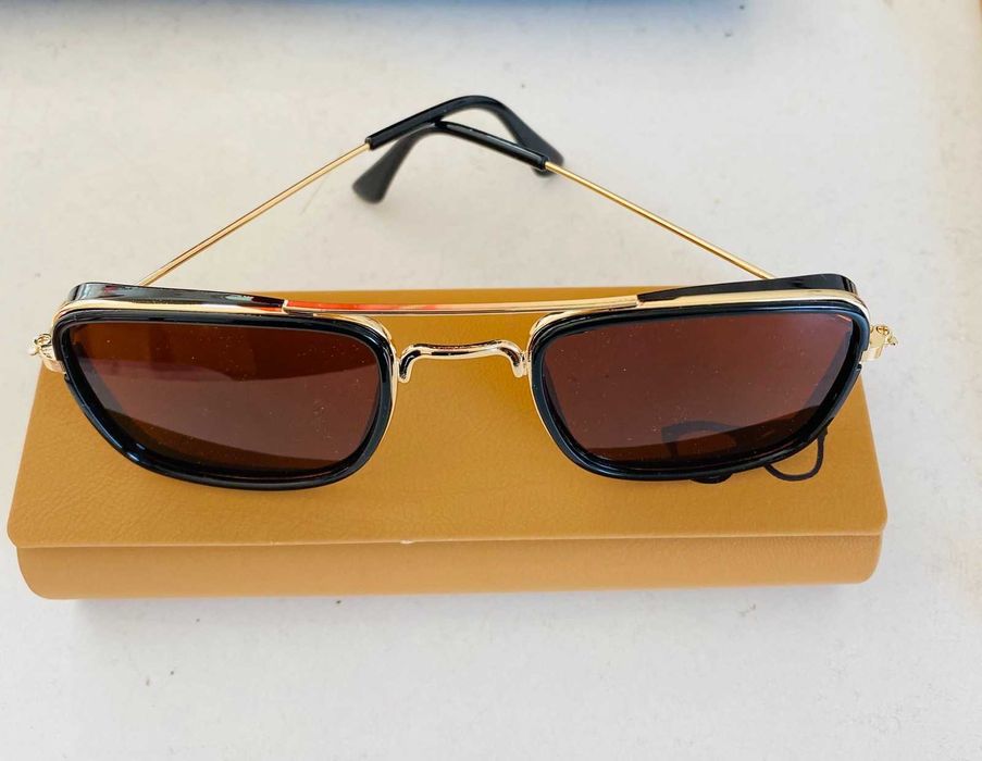 Очила слънчеви Нови, 6 бр, всеки с цена