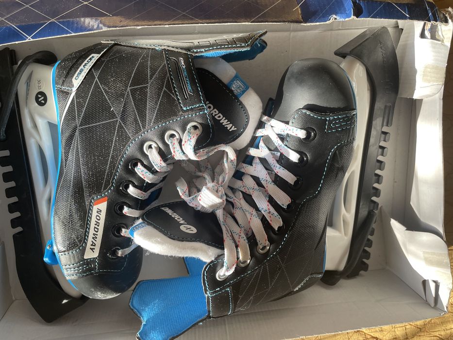 Детские коньки размер 30-33