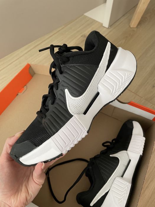 Чисто нови маратонки Nike GP Challenge Pro Tennis