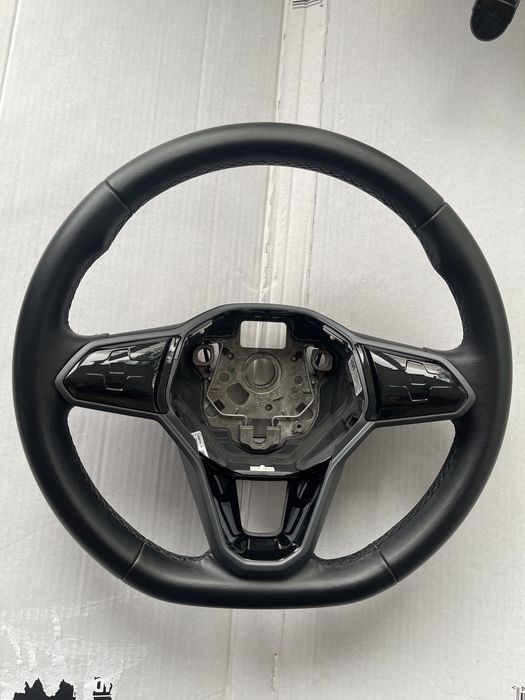 Volan VW golf 8 Tiguan Passat cu touch sau butoane