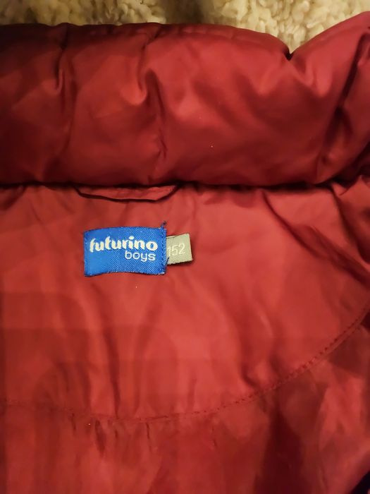 Продам куртку осень весна