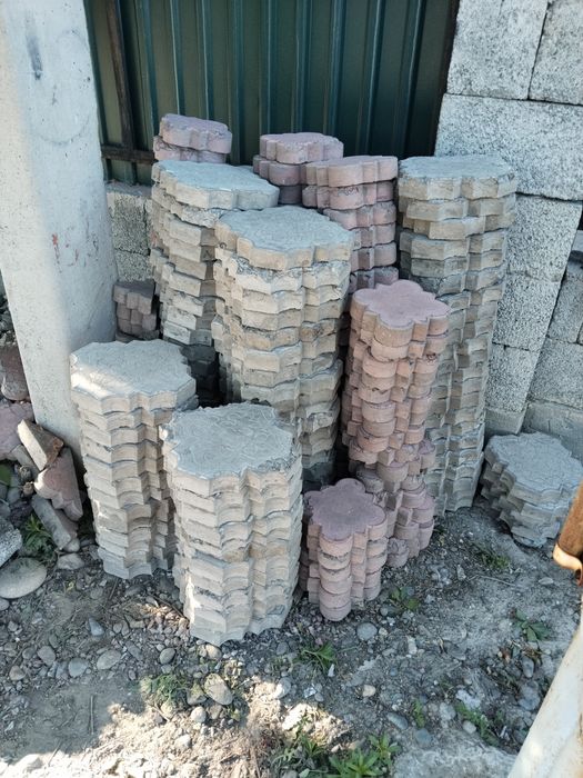 Бесплатно старая брусчатка самовывоз
