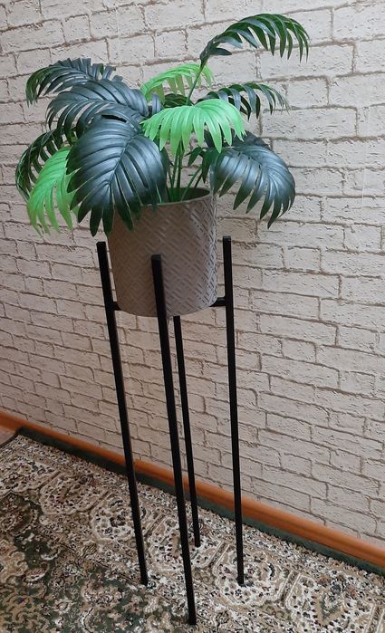 Продам поставку для цветов