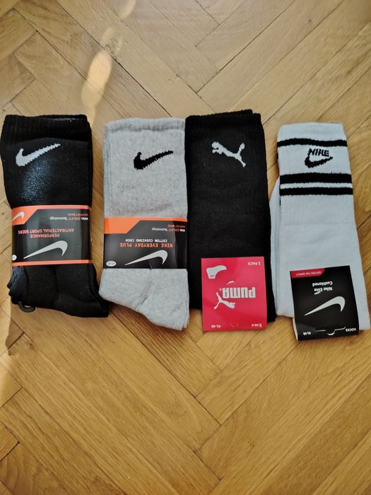 Дълги чарапи на adidas