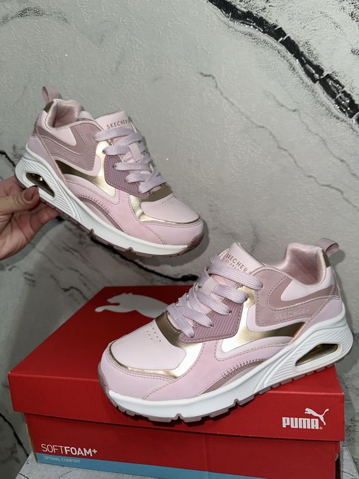 Кроссовки на девочку Skechers