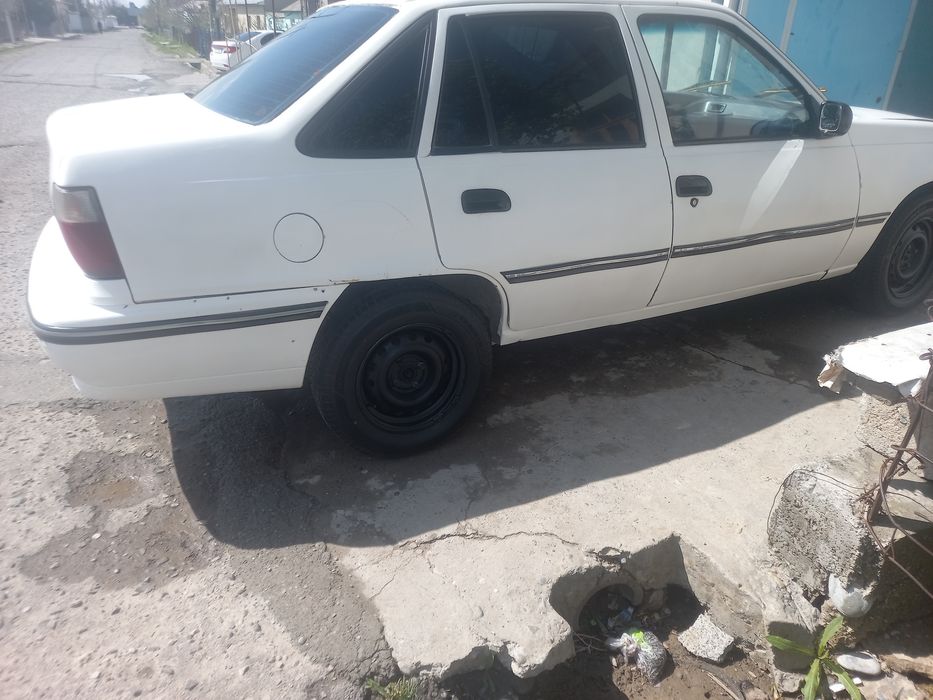 Nexia 1sotiladi 1999yil