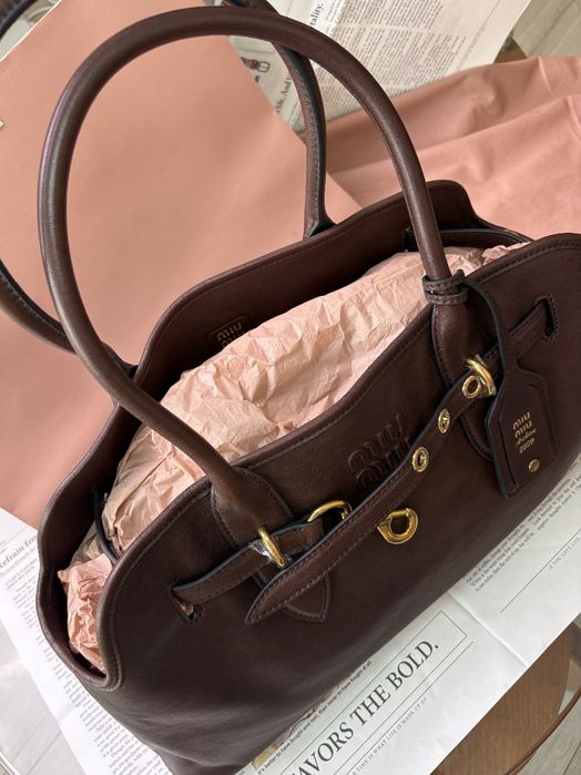 Miu Miu Aventure Nappa Leather – цвят Briarwood