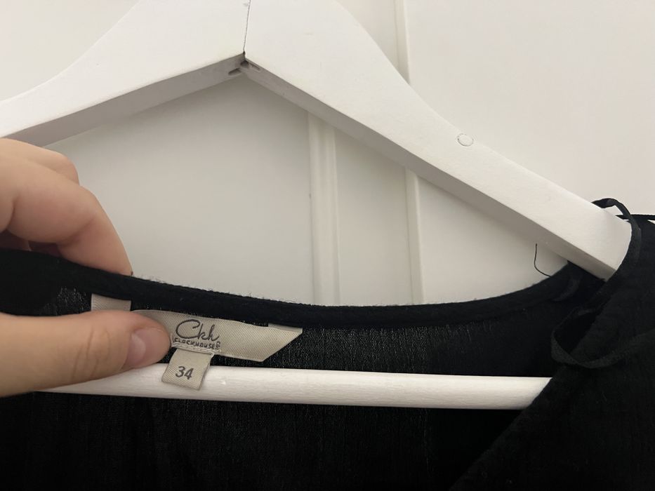Camasa top negru subtire C&A tricou vara decolteu in V  Xs/S