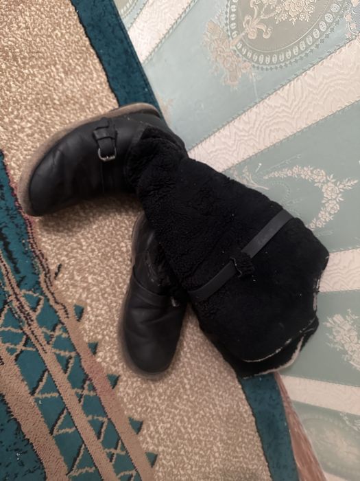 Продам унты качественные размер 42