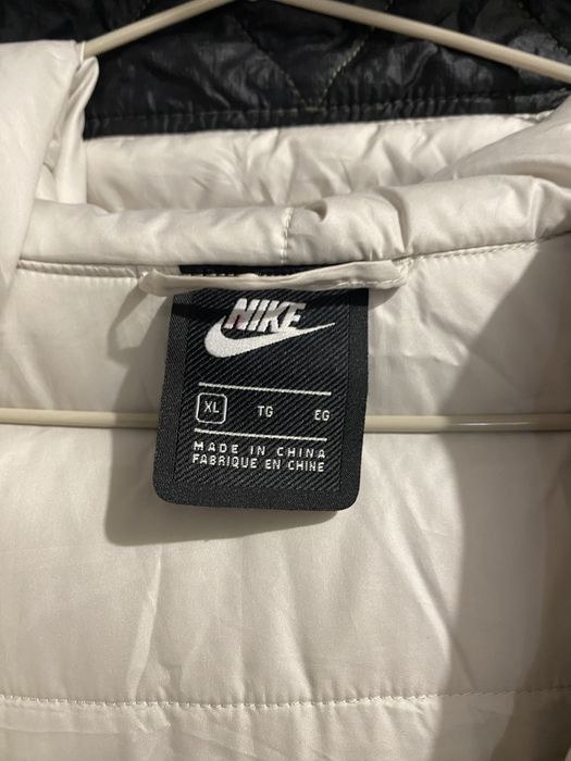 Geaca Nike lunga  originala