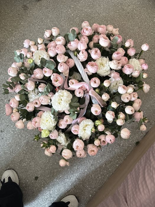 цветы в корзине