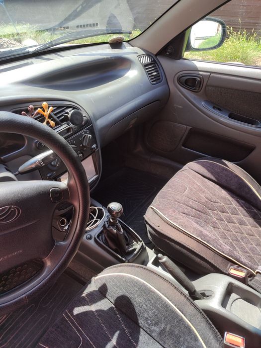 Автомобиль ЗАЗ шанс