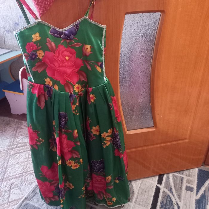 Костюмы новогодние мальчику и девочке