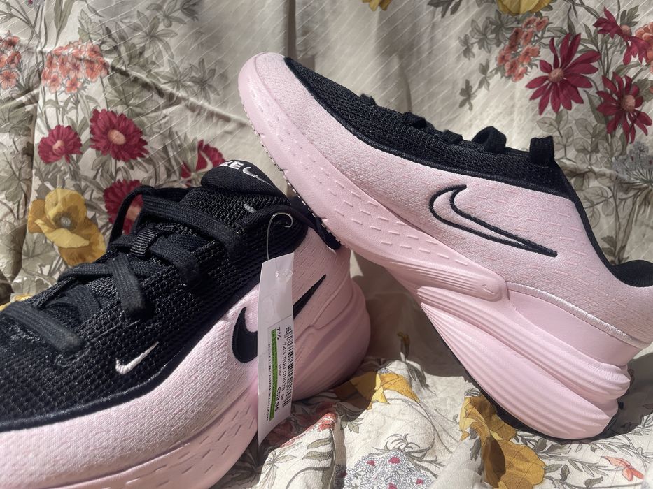 vand adidasi nike uplift SC-Originali~marimea 38,5