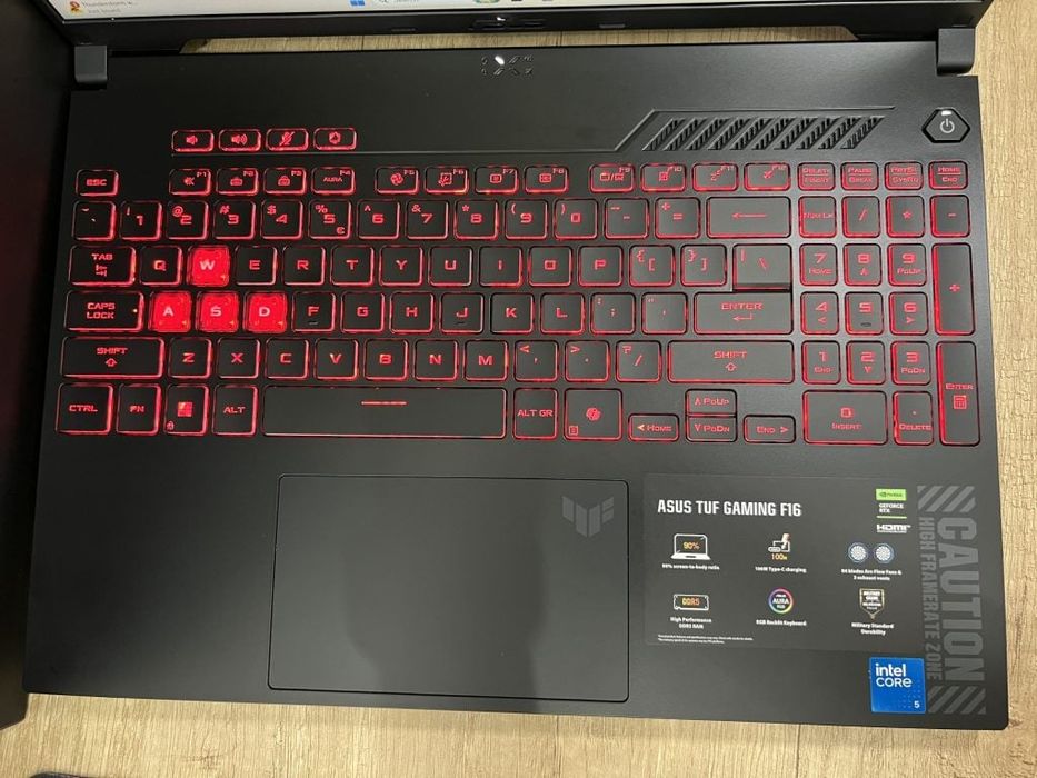 Asus TUF F16 512Gb NVME GeForce RTX 3050 6Gb VRAM Intel I5 210H 16Gb R