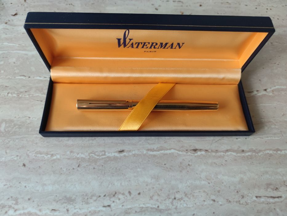 Stilou de colectie Waterman Executive – Placat cu Aur, Penita Aur 18K, Cutie