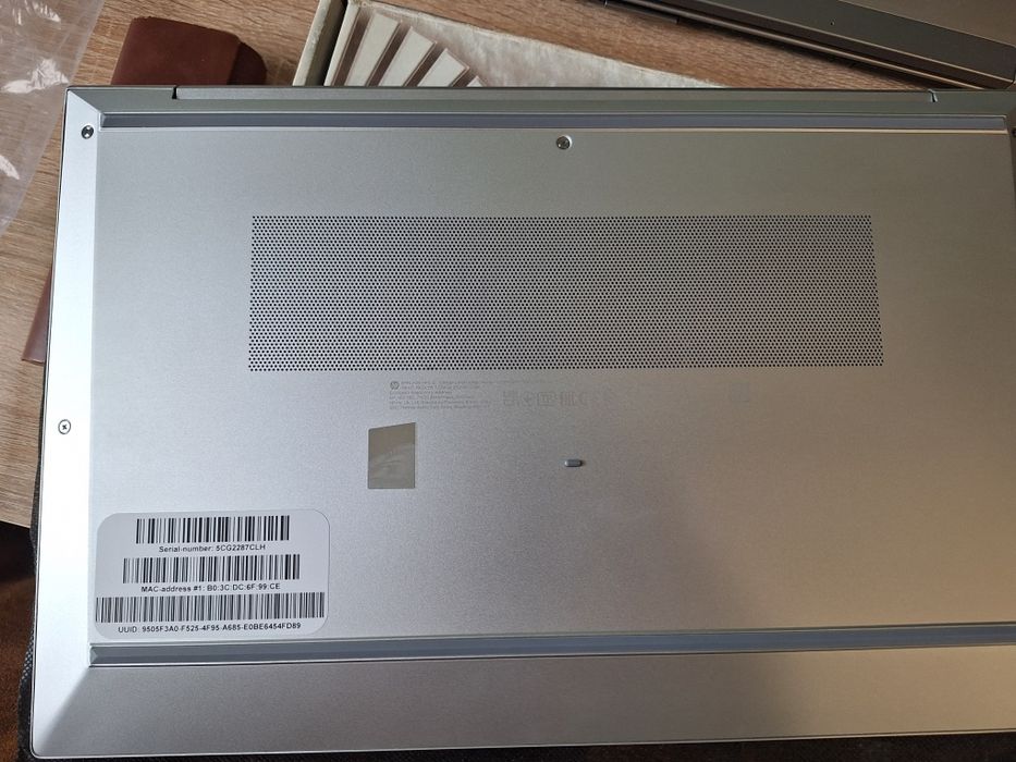 Vând laptop HP  Intel Core I7