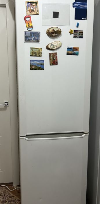 Холодильник и газовый плита