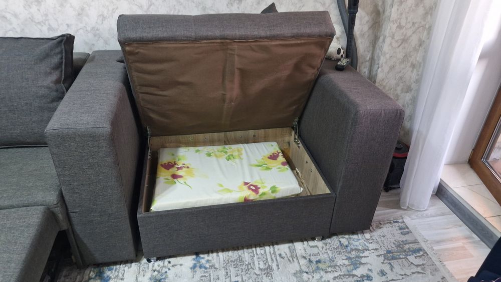 Продам диван угловой