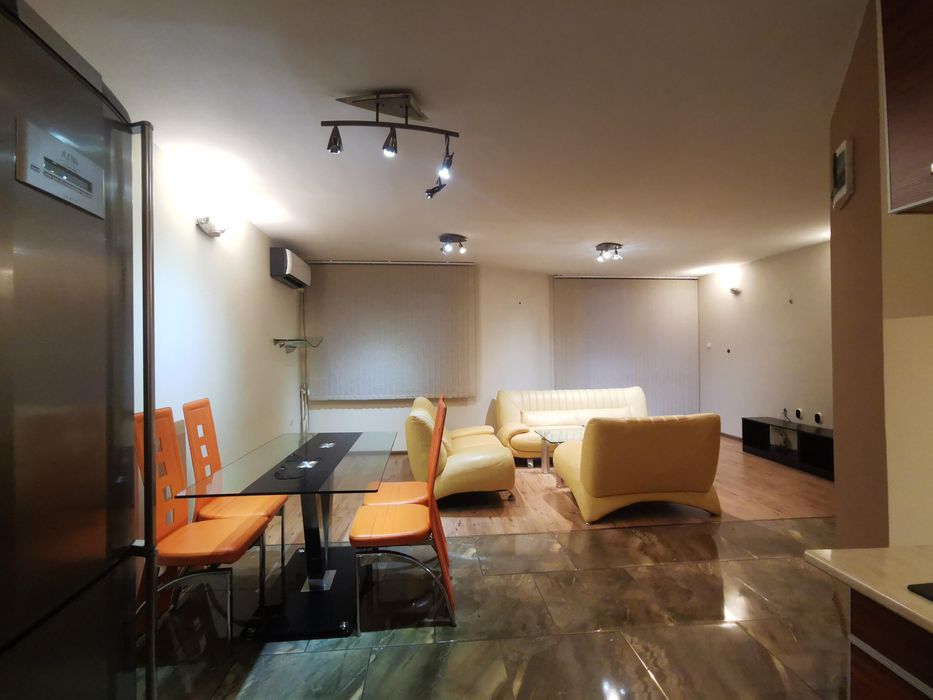 Продава се Тристаен апартамент в Пловдив, Мараша - 200 кв.м за 1150 €/кв.м - Снимка #3