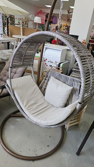 Люлка Градинска на стойка Чисто ново