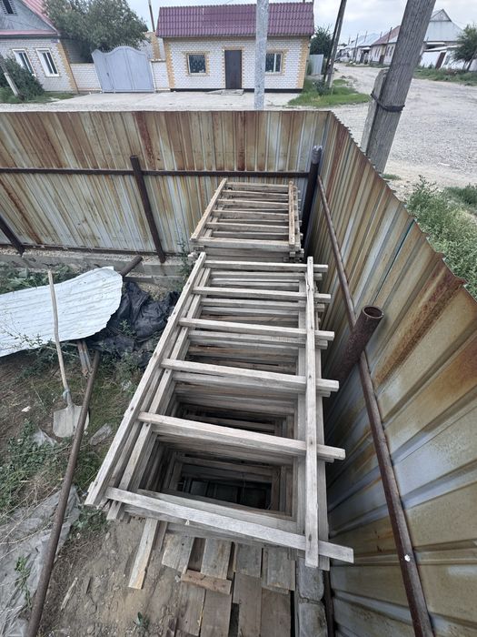 Поддоны под изоляторы