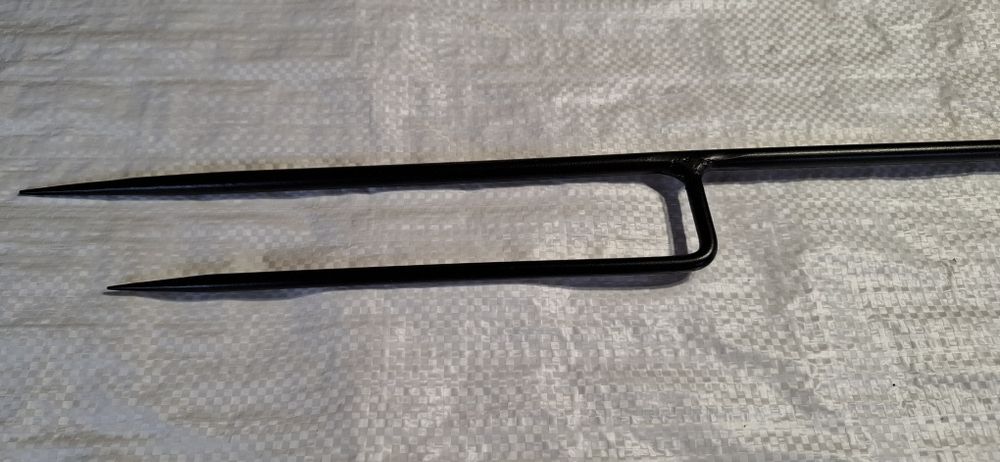 Метална стойка за въдица