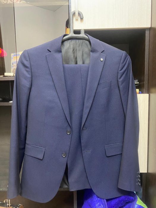 Классические костюмы